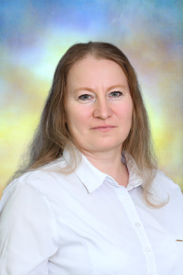 Инструктор по физическому воспитанию Ольга Витальевна Шевелева Инструктор по физическому воспитанию Ольга Витальевна Шевелева